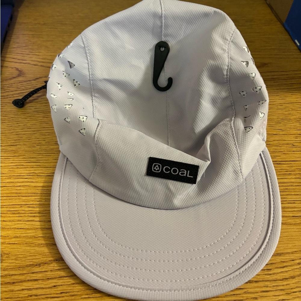 Coal Light Gray Cap